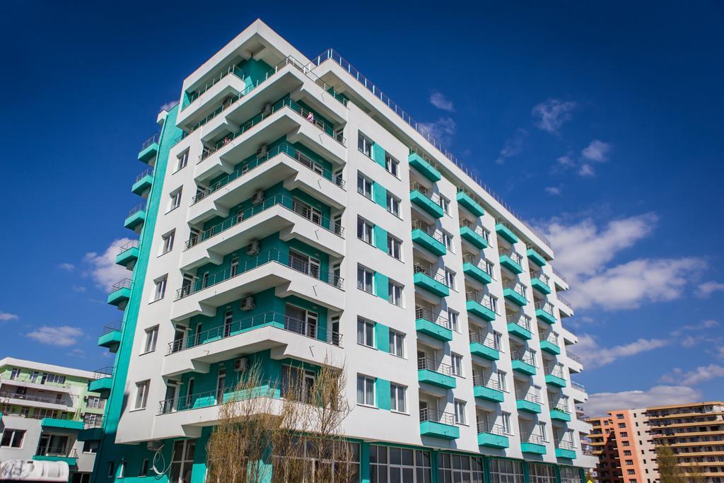 Oasis By The Sea - Summerland Apartment Mamaia Exterior photo